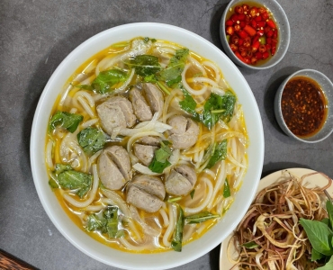 Bún bò bò viên