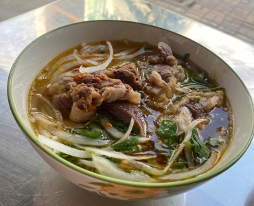 Bún bò bắp gân